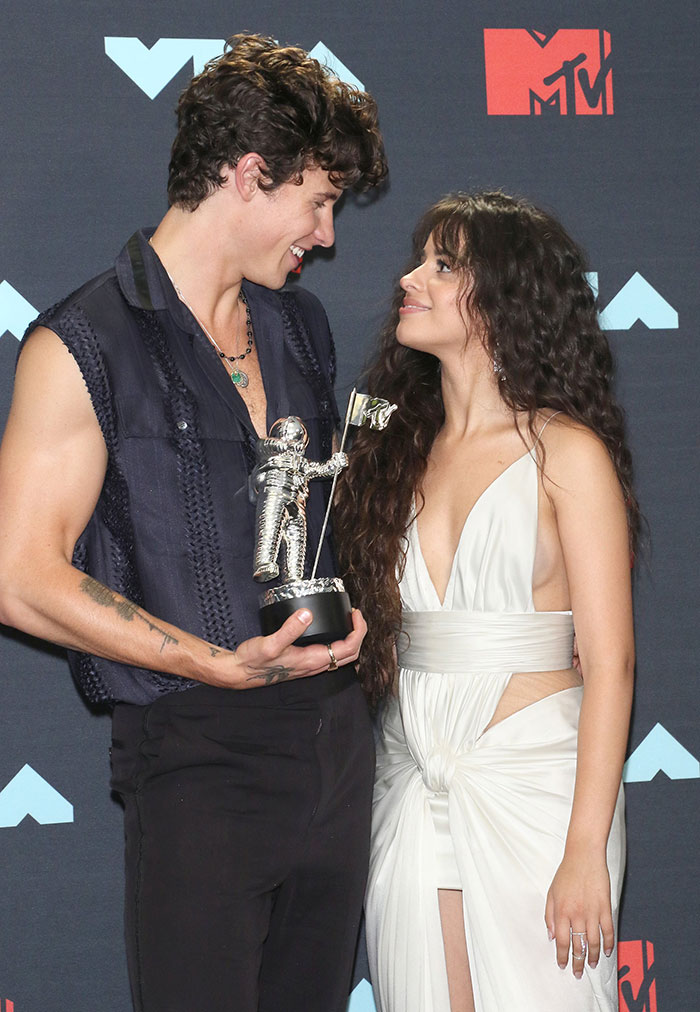 Camila Cabello and Shawn Mendes the 2019 MTV VMA Awards.